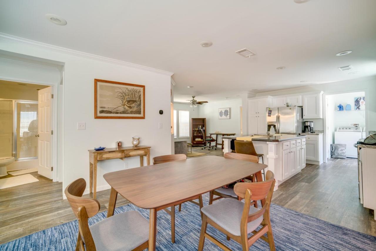 Charleston Home With Porch - 3 Mi To Folly Beach! Luaran gambar